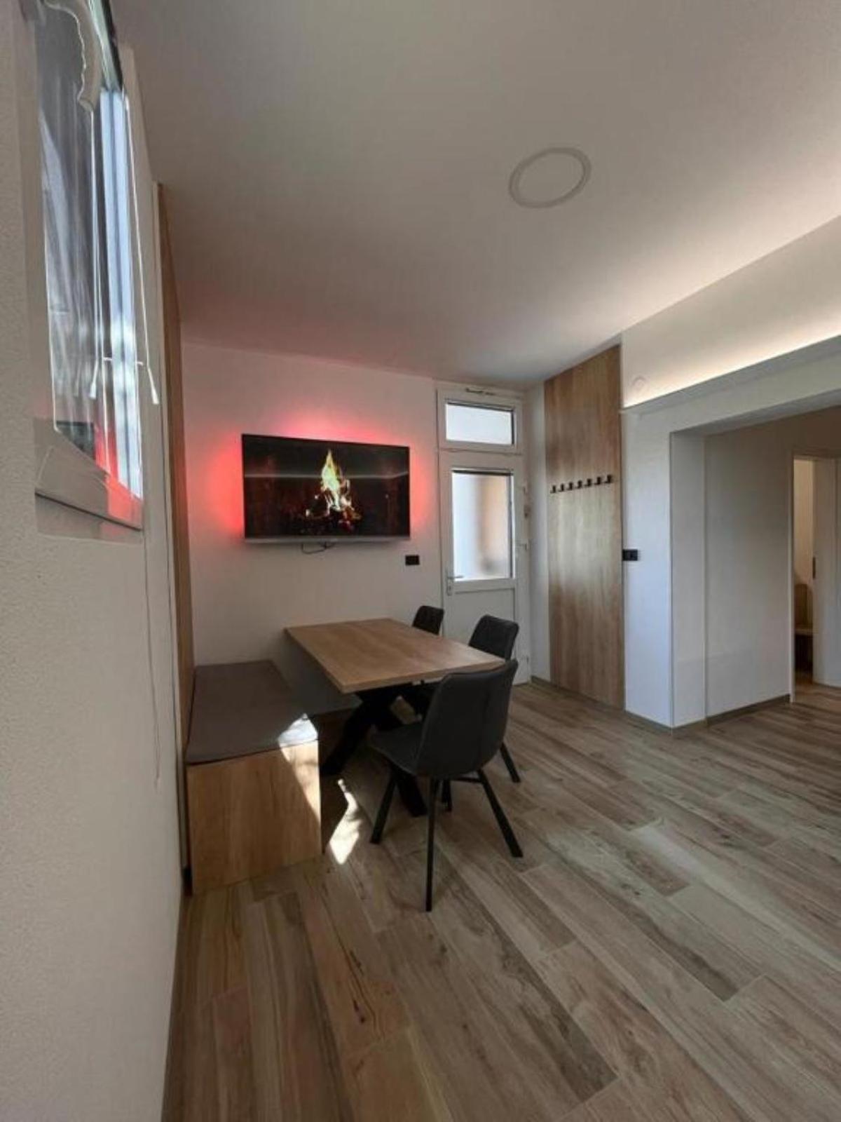 Apartma Nika Pobegi Exterior photo
